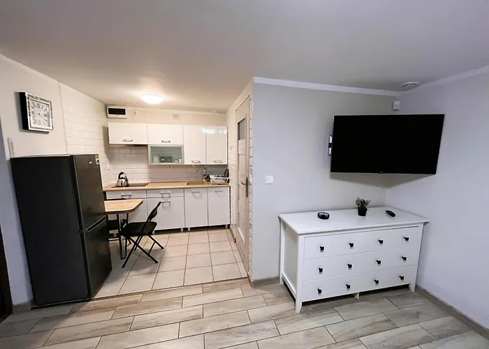 게스트하우스 Pod Czeresnia